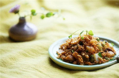 酱油炒饭怎么做好吃