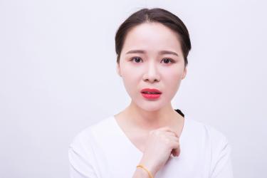 坐月子哭的危害1 坐月子哭的危害1