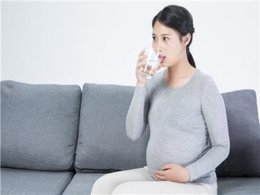 孕妇半夜口渴是什么原因引起的 孕妇半夜口渴是什么原因引起的