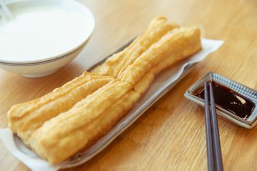 在家用小苏打怎么做油条 在家用小苏打怎么做油条