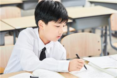 我的偶像李兰娟作文600字 我的偶像李兰娟作文600字