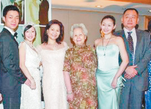 大Ｓ曝爸妈离婚内幕 直言“我老爸怕女人”
