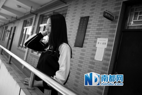 深圳：“异地生”因父亲社保差3月无缘高考 大哭数场