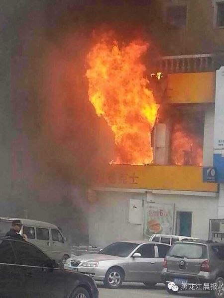 黑龙江快餐店爆炸疑为人为 2名警察受伤（组图）