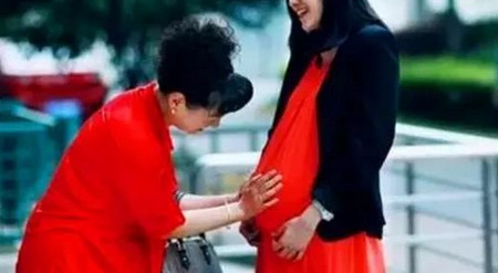 表姐婚后生了个女宝，想给宝宝办满月，婆婆却做出这种事......