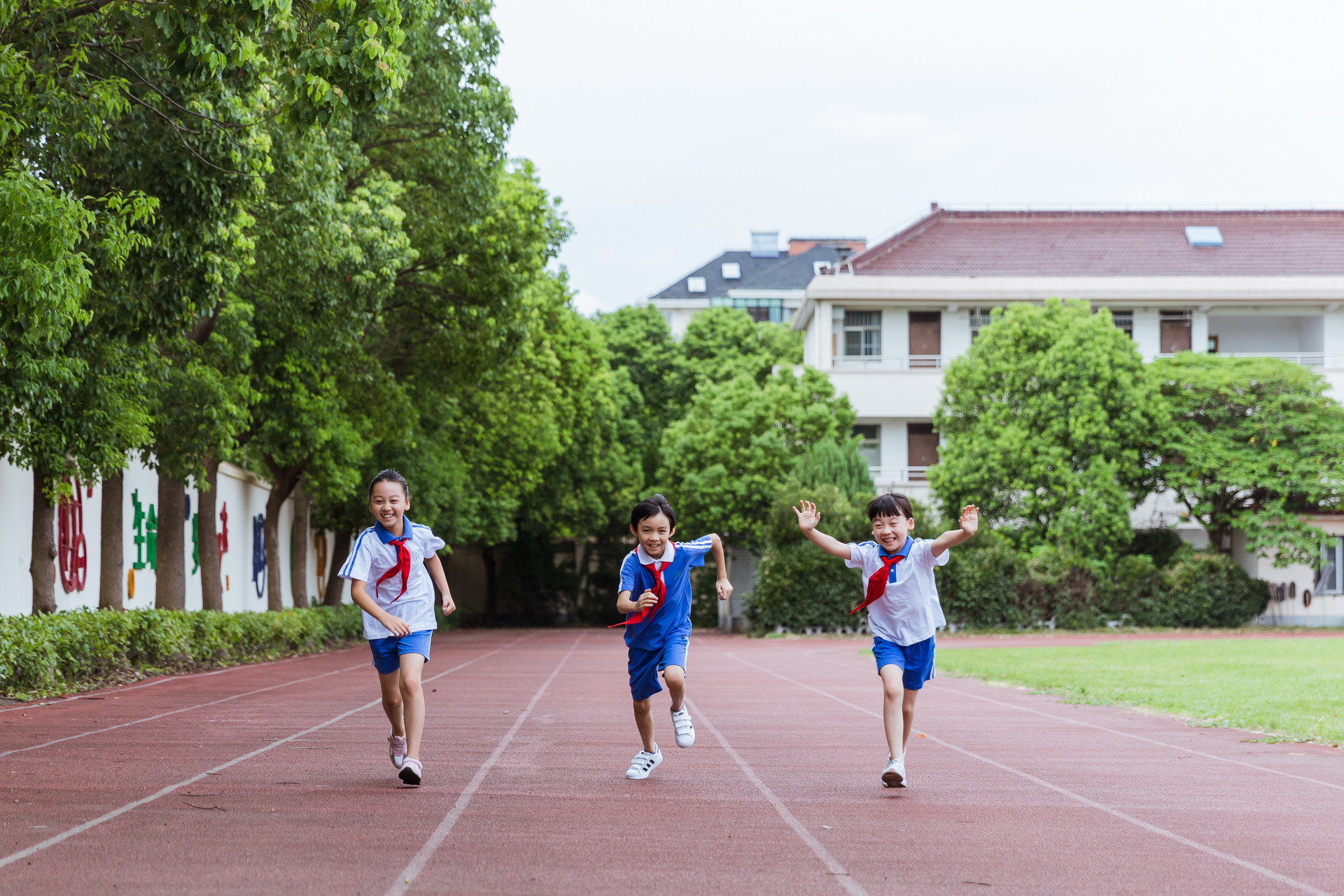 小学三年级作文：课间十分钟