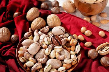 宝宝指甲长得快是什么原因