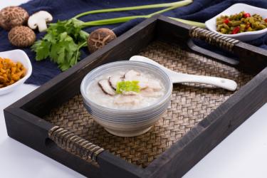 春天补血粥有哪些 产后补血喝这些粥挺好2