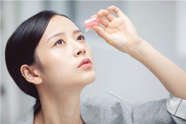 人工泪液眼药水的功效3