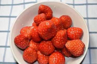 喉咙痛能吃枸杞吗