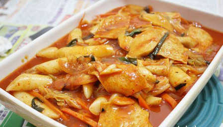 年年高升之泡菜杏鲍菇炒年糕的做法