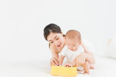 宝宝眼睛有红血丝怎么回事3