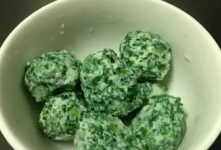 菠菜鸡肉丸的做法，这样的肉宝宝爱吃，还能增强消化能力！