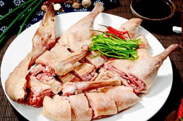 猪蹄不能和什么一起吃