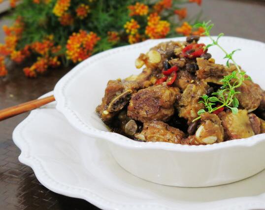 豆豉蒸排骨 咸香下饭的家常菜