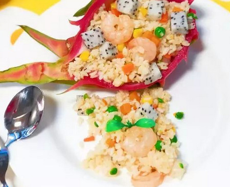 火龙果炒饭的做法 让宝宝爱上吃饭