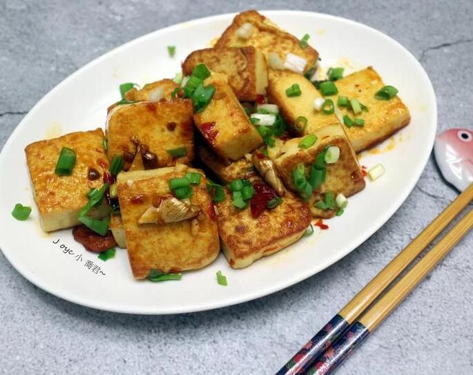 豆瓣香葱豆腐 简单又下饭的家常食谱
