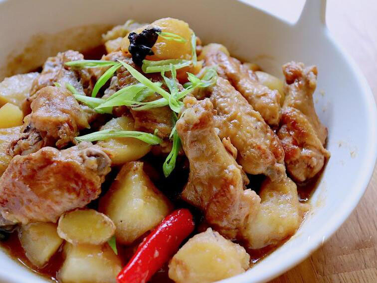 酱烧马铃薯鸡翅 超级入味的下饭料理