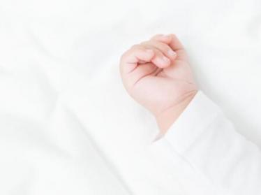 小儿腹胀痰阻推拿方法1