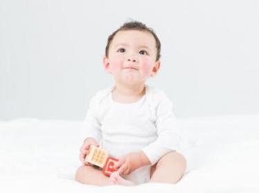 小儿过敏性鼻炎风寒犯肺推拿方法7