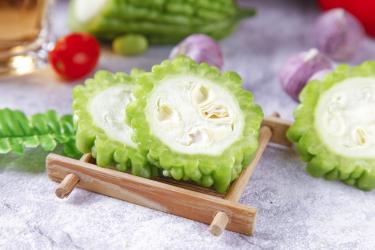 苦瓜片泡水有什么功效2
