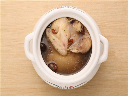 月子餐能吃什么 乳鸽、泥鳅月子餐食谱推荐