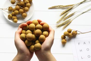 龙眼可以和香蕉一起吃吗