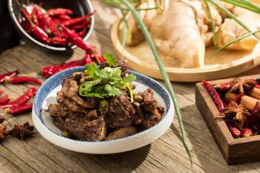 鸭肉可以和山药一起炖吗