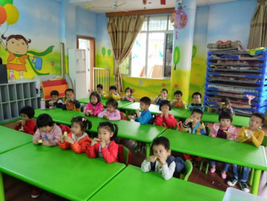 大班语言小兔奇遇记教案3