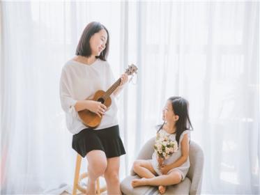 为什么不要二胎？面对催生，85后爸爸的话刺痛妻子的心，引人深思