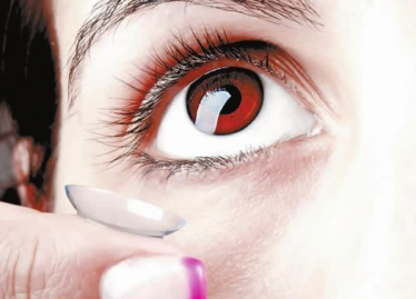 哺乳期妈妈可以戴隐形眼镜吗