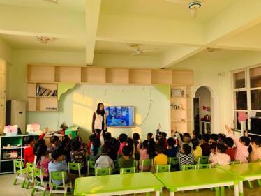 小班美术圆宝宝变魔术教案2