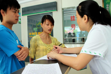 整个孕期要抽多少管血 过来人：血管都“干瘪”了