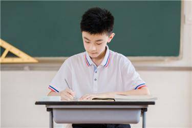 我和动画人物过一天的作文400字