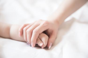小孩腿上总是有淤青怎么回事