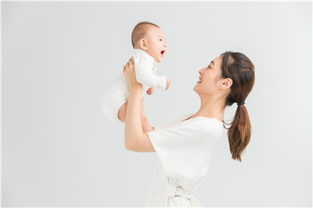哪些零食孩子不能吃 这5款零食吃错了可能会要命