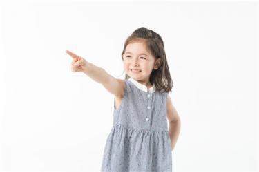检查小孩头部挂什么科