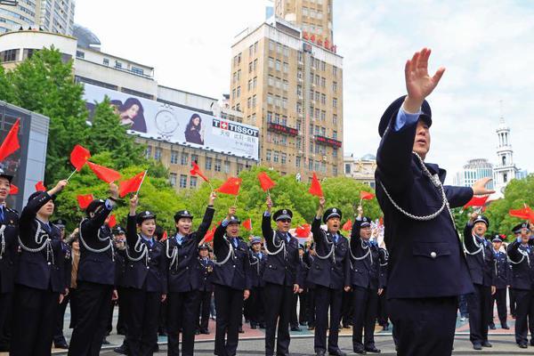 一天赚5000的游戏相关推荐7